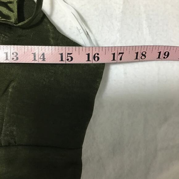 LULU'S SZ M Green Endless Elegance Surplice Neck Sleeveless Maxi Dress 0B1 *flaw - Picture 8 of 12